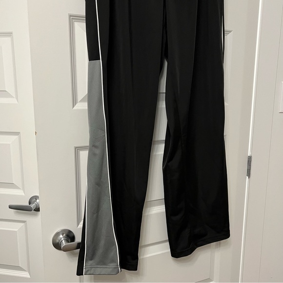Vintage Puma track pants/ sweat pants - Picture 3 of 4